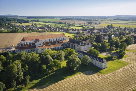 约讷省/Yonne（89省）的蓬蒂尼修道院/Abbatiale de Pontigny
